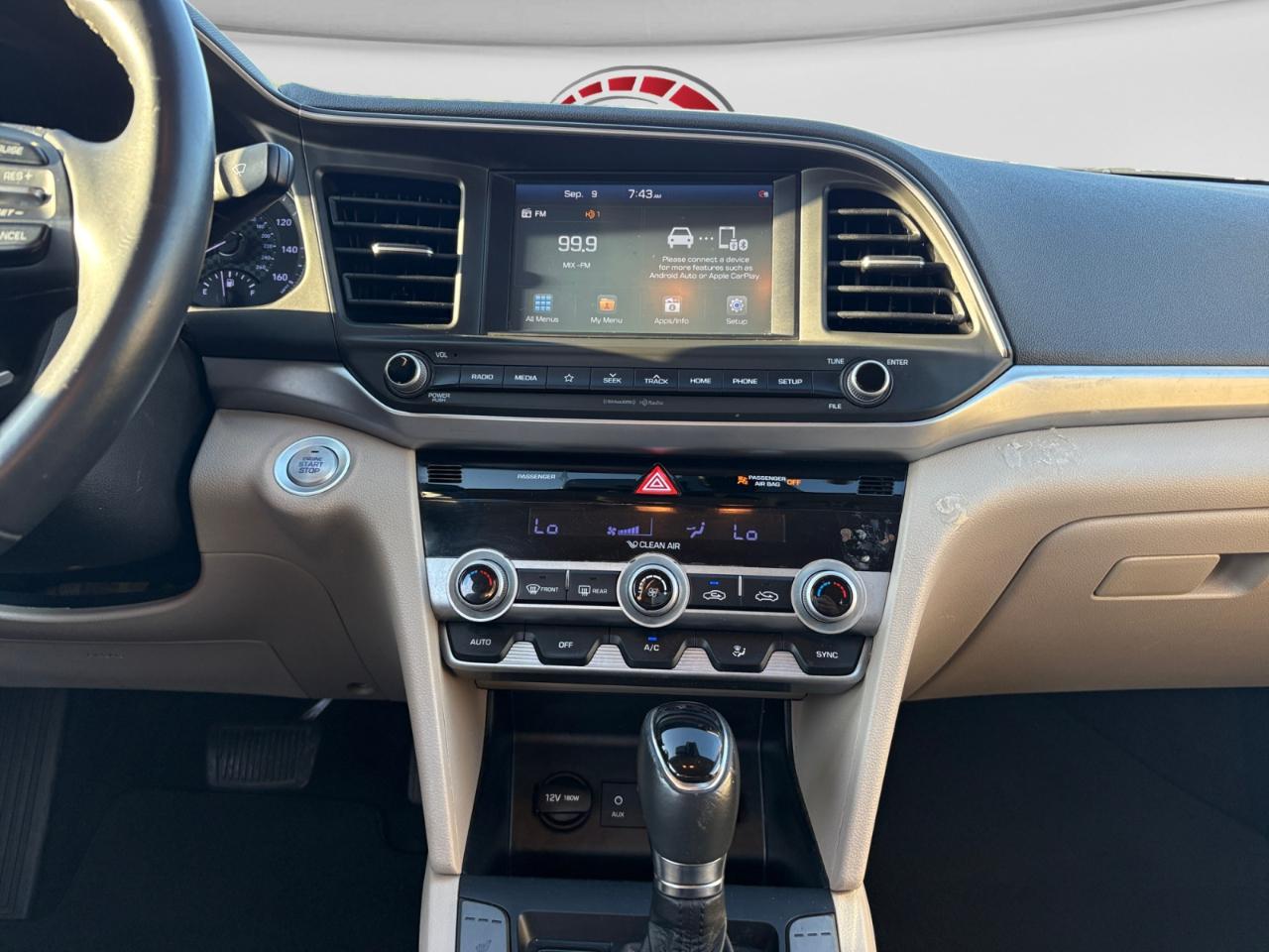 Hyundai Elantra SEL 2020