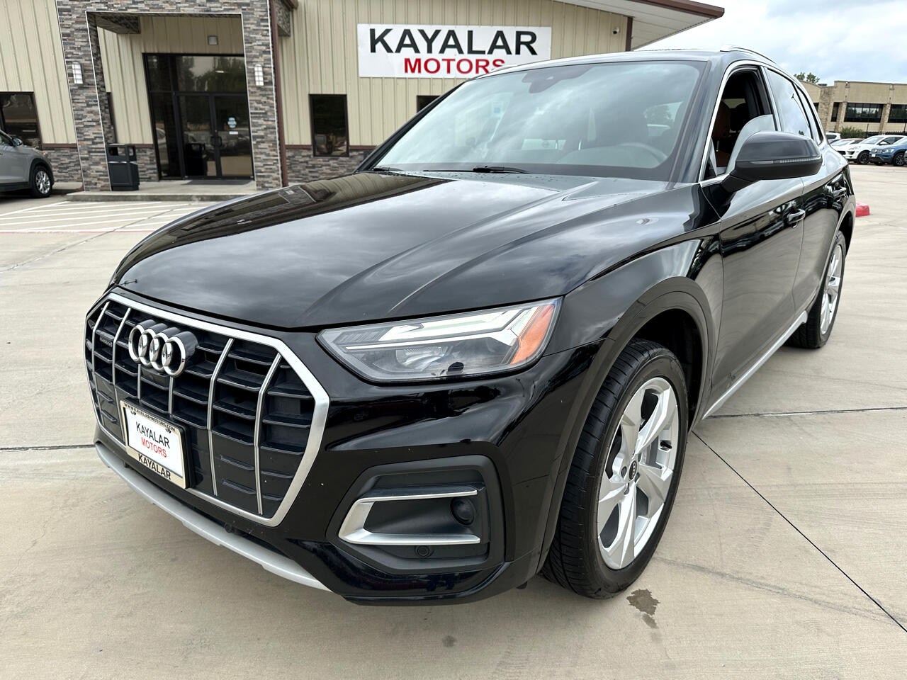 2021 Audi Q5 2.0T Premium Plus photo 2