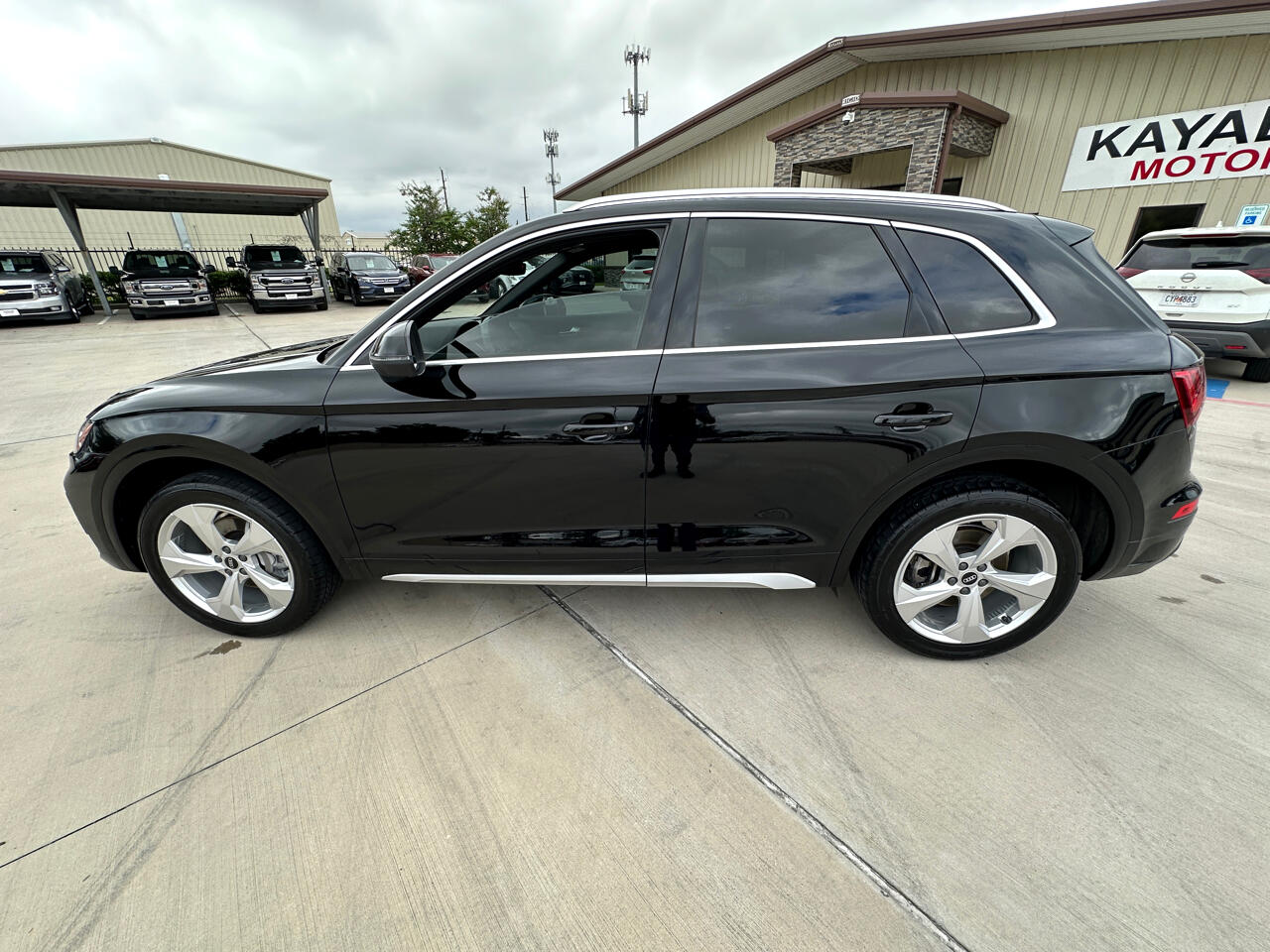 2021 Audi Q5 2.0T Premium Plus photo 3