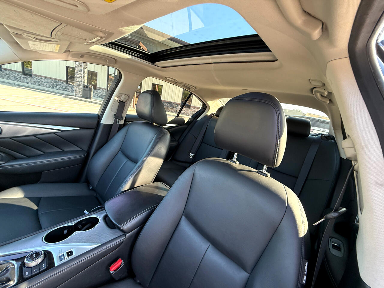 2017 Infiniti Q50 3.0t Premium AWD photo 9