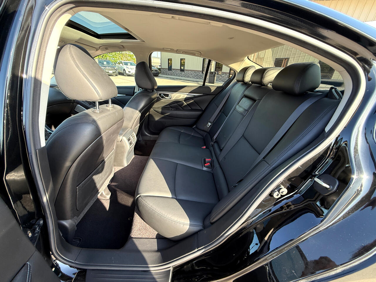 2017 Infiniti Q50 3.0t Premium AWD photo 11