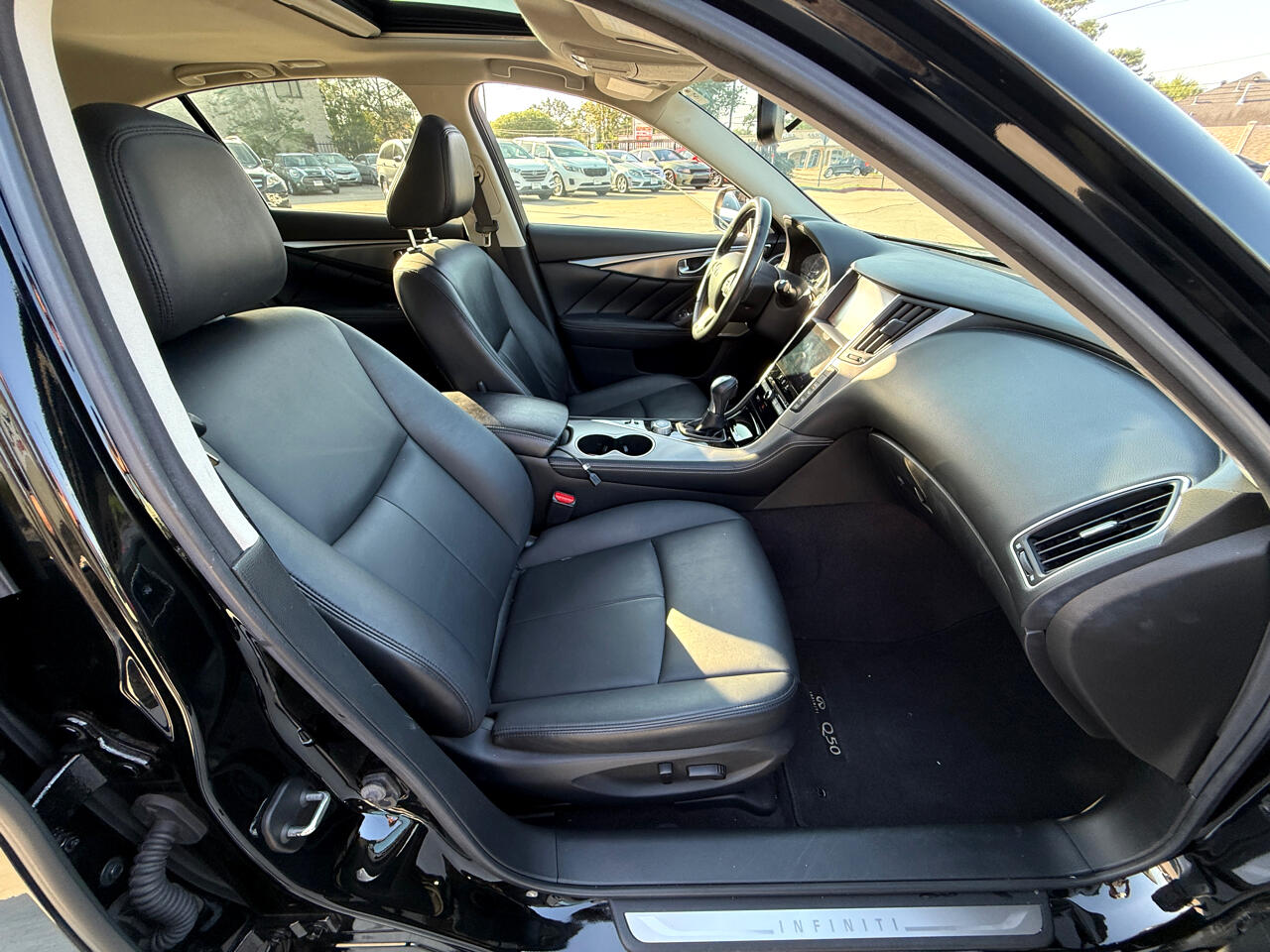 2017 Infiniti Q50 3.0t Premium AWD photo 13