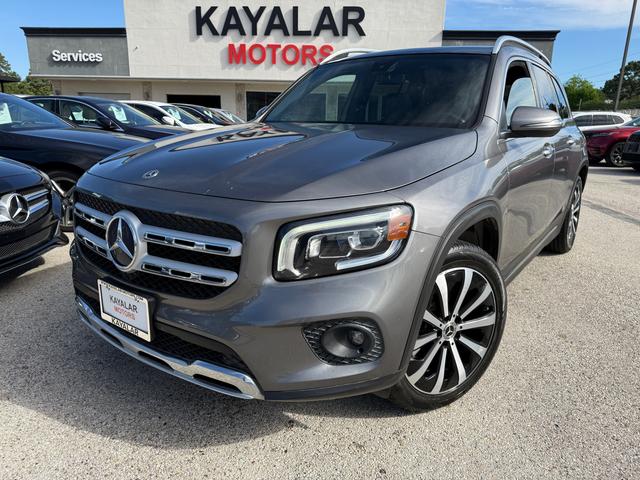 Gray 2022 Mercedes-Benz GLB 250 FWD SUV / Crossover Front-Wheel Drive Automatic
