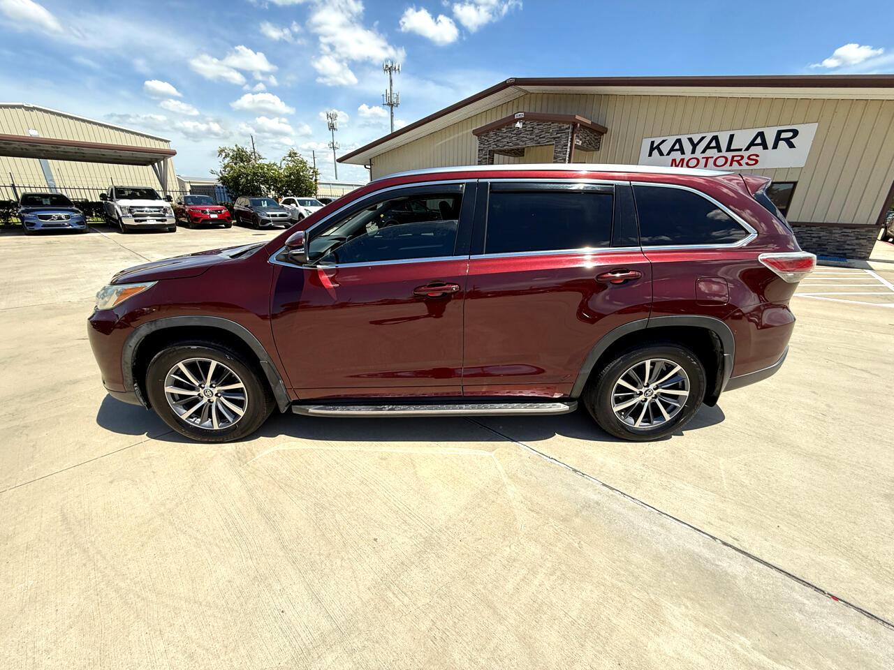 2017 Toyota Highlander SE photo 3