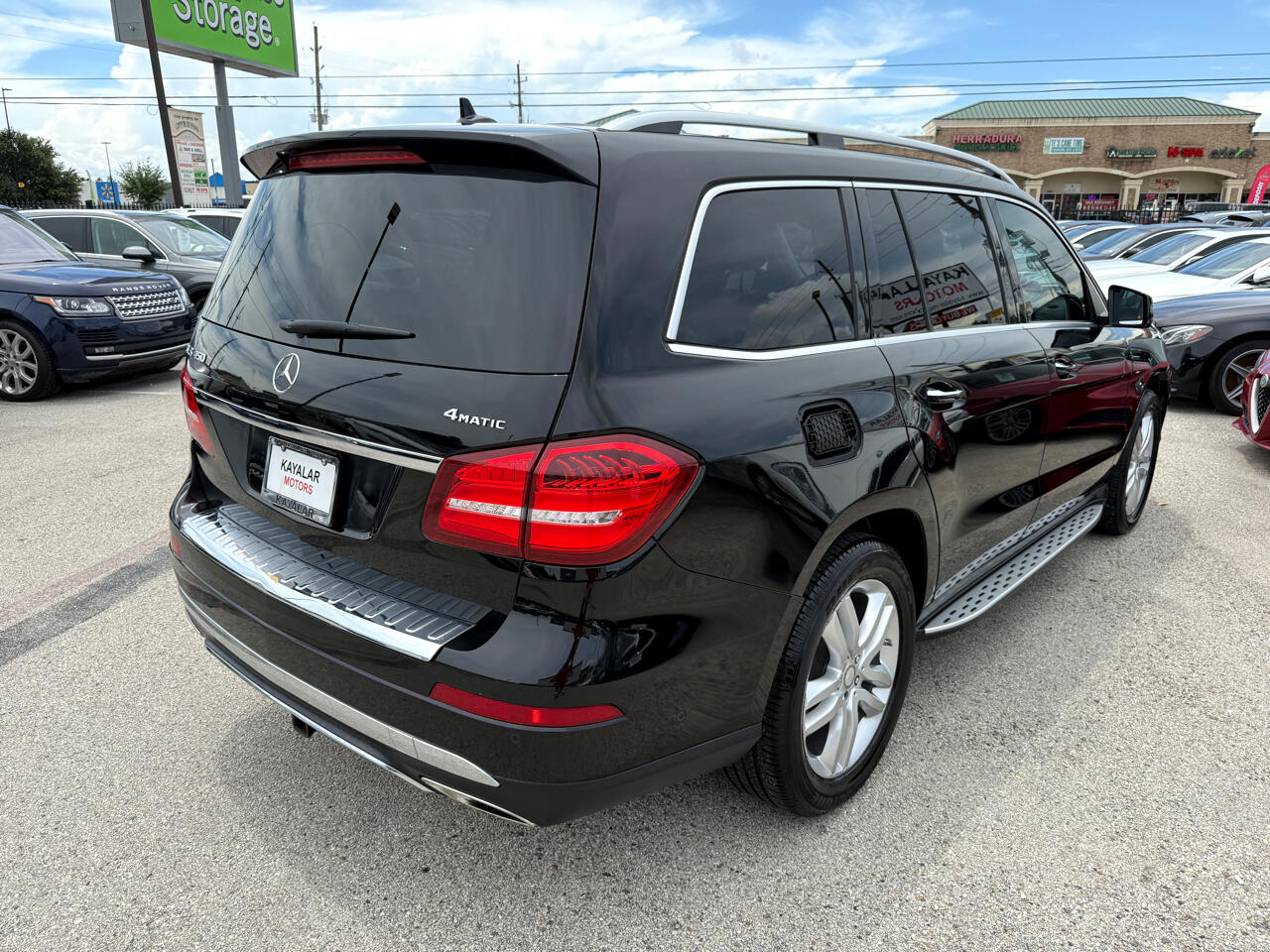 2017 Mercedes Benz GLS 450 4MATIC photo 3