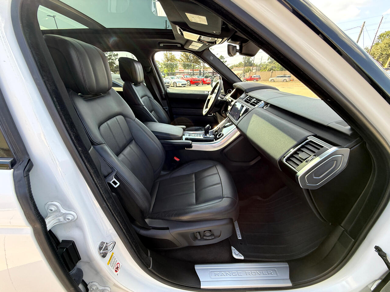 2020 Land Rover Range Rover Sport HSE photo 12