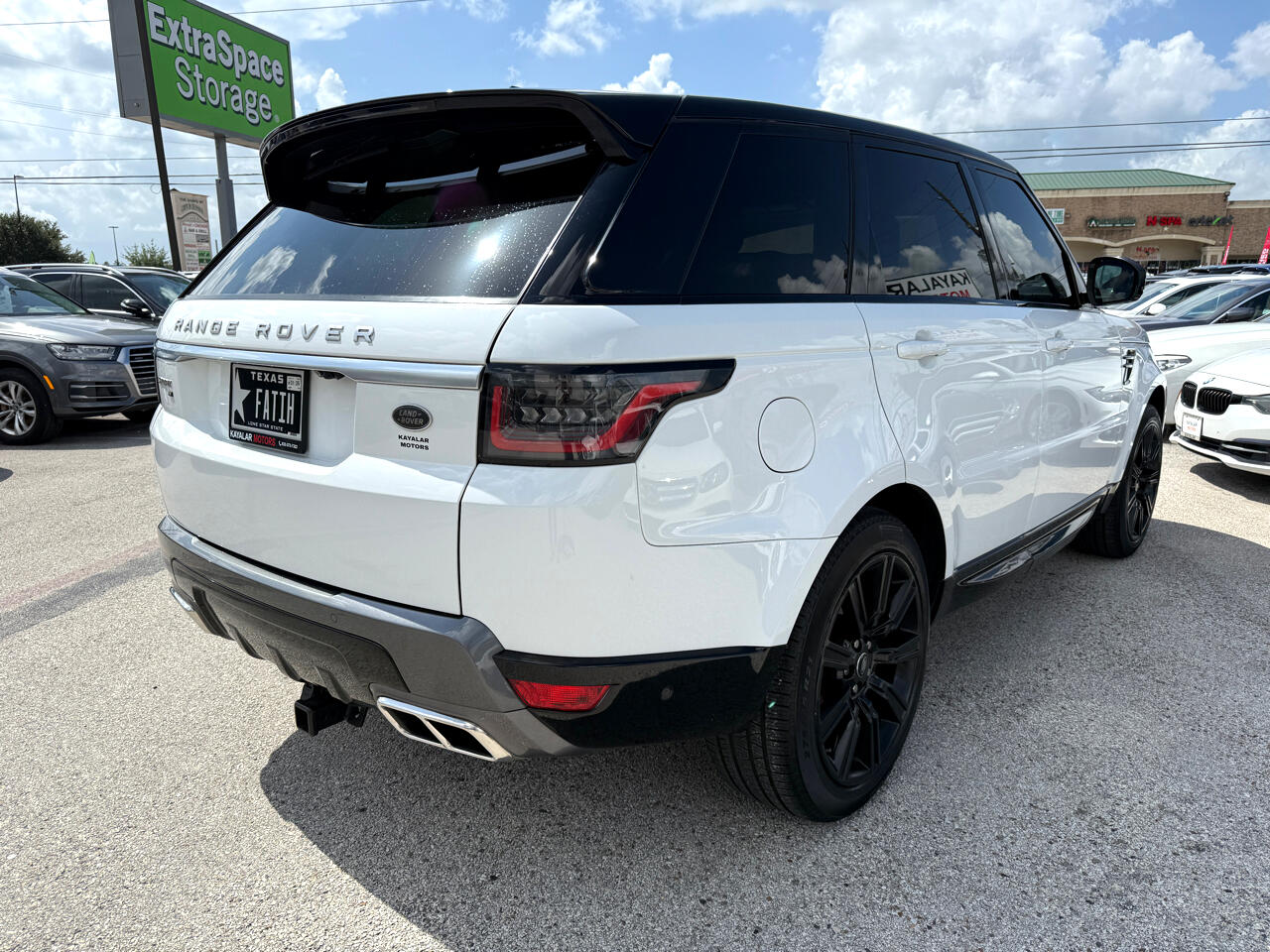 2020 Land Rover Range Rover Sport HSE photo 6