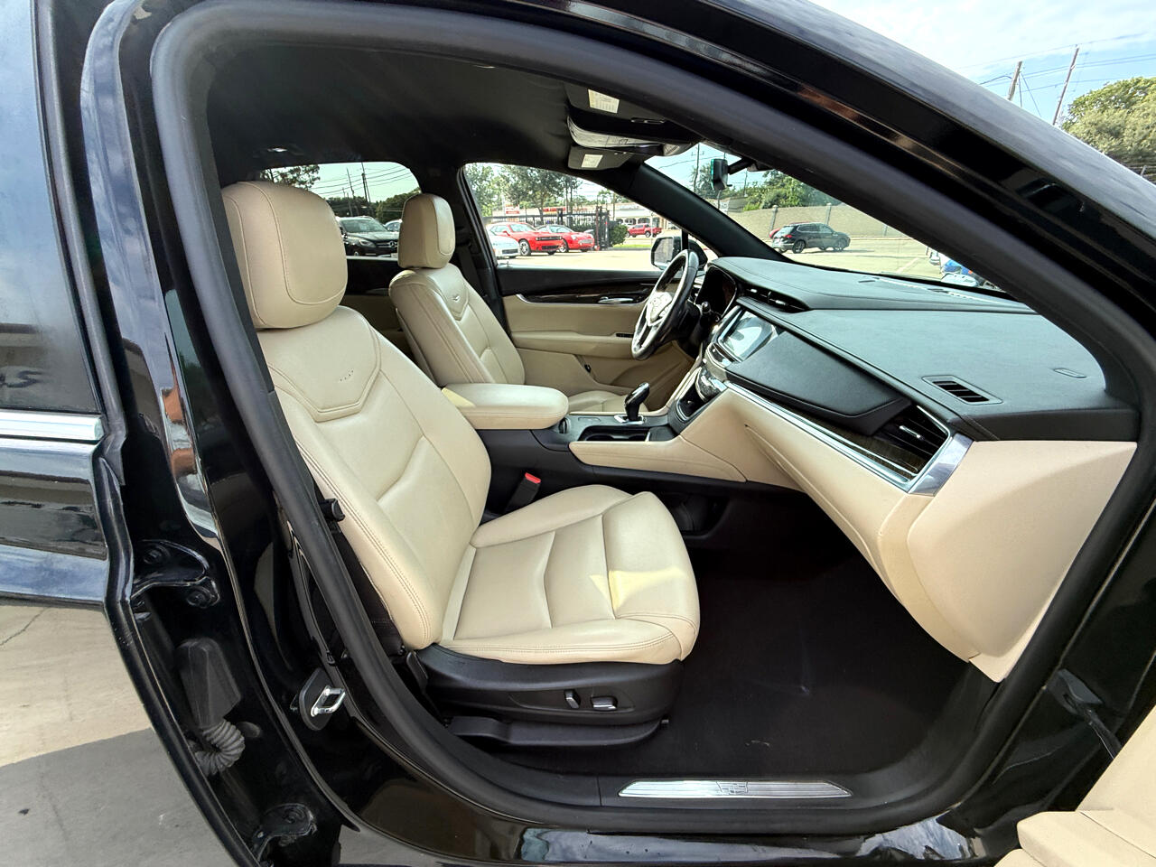2017 Cadillac XT5 Base photo 12