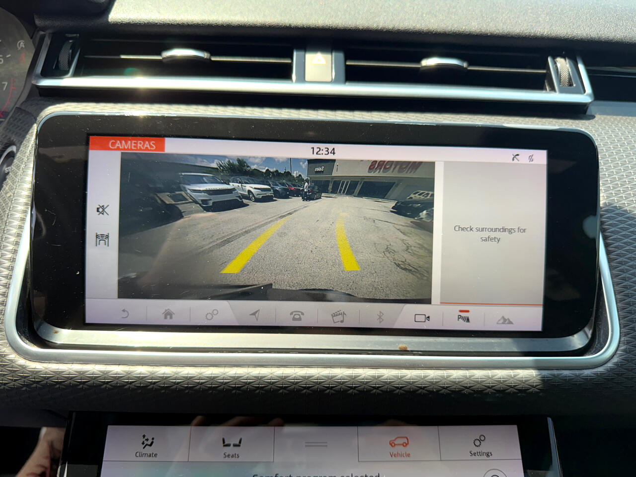 2020 Land Rover Range Rover Velar P250 R-Dynamic S photo 15