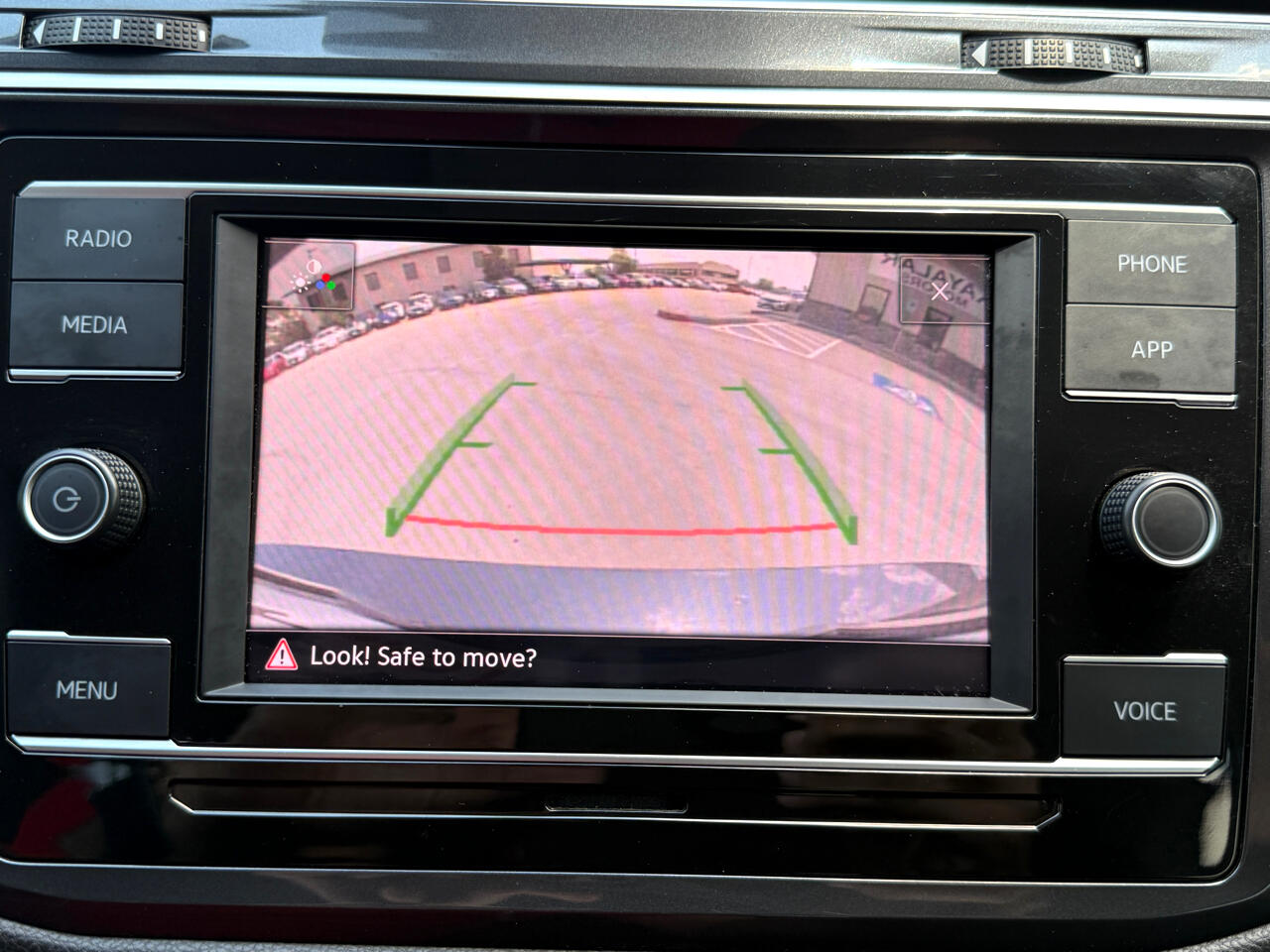 2024 Volkswagen Tiguan S photo 16