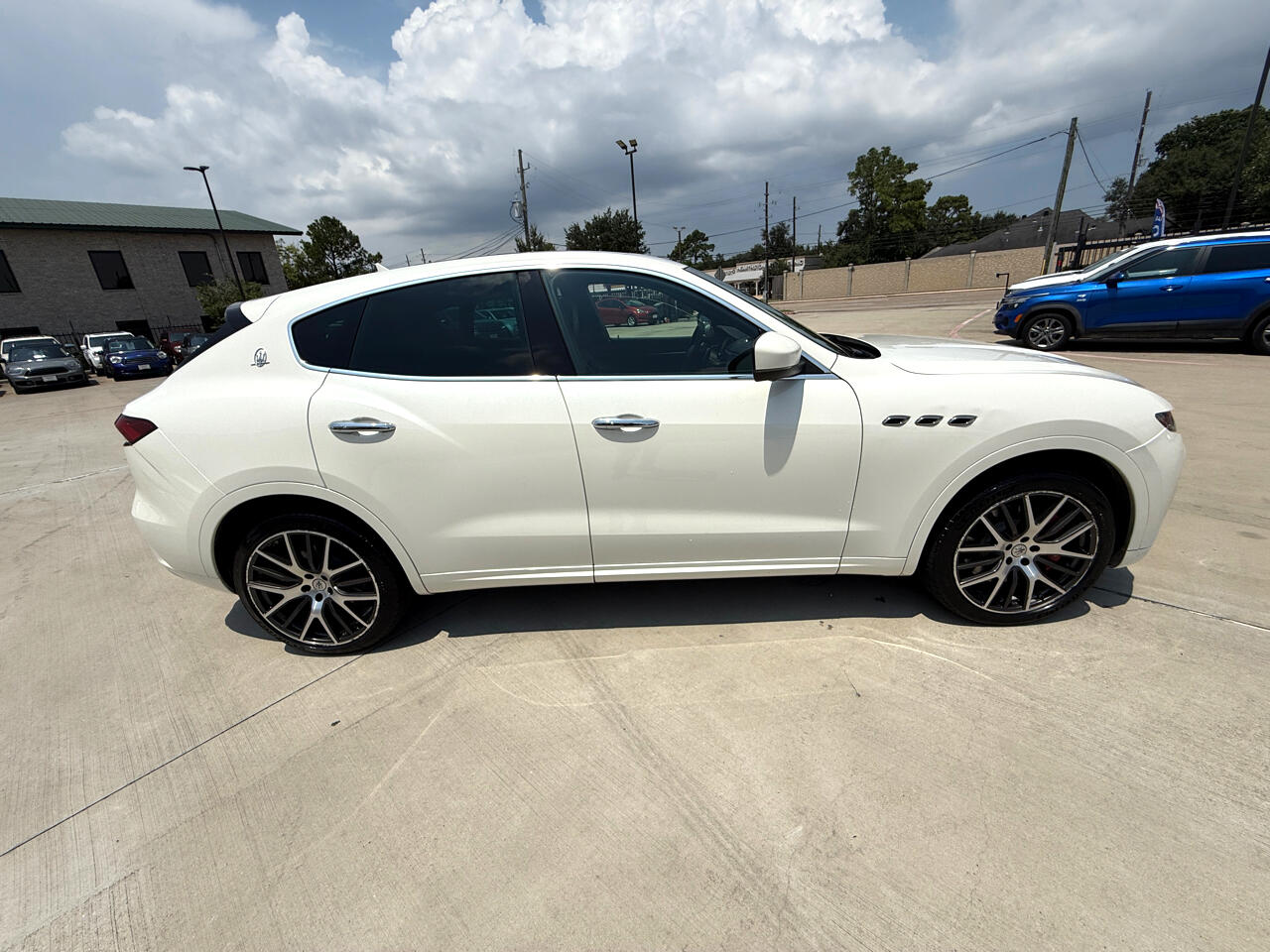 2021 Maserati Levante S photo 7