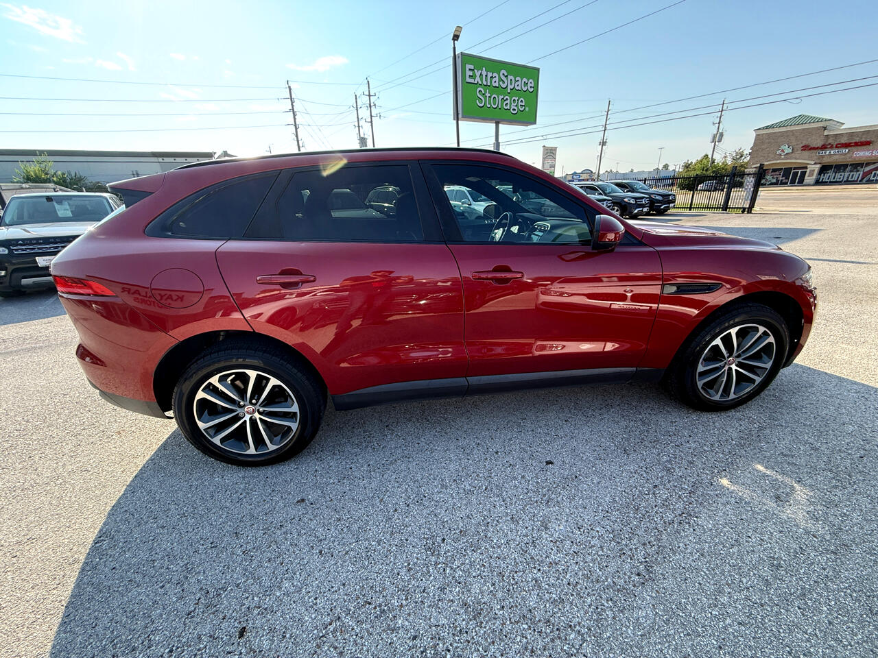 2018 Jaguar F-PACE Premium photo 7