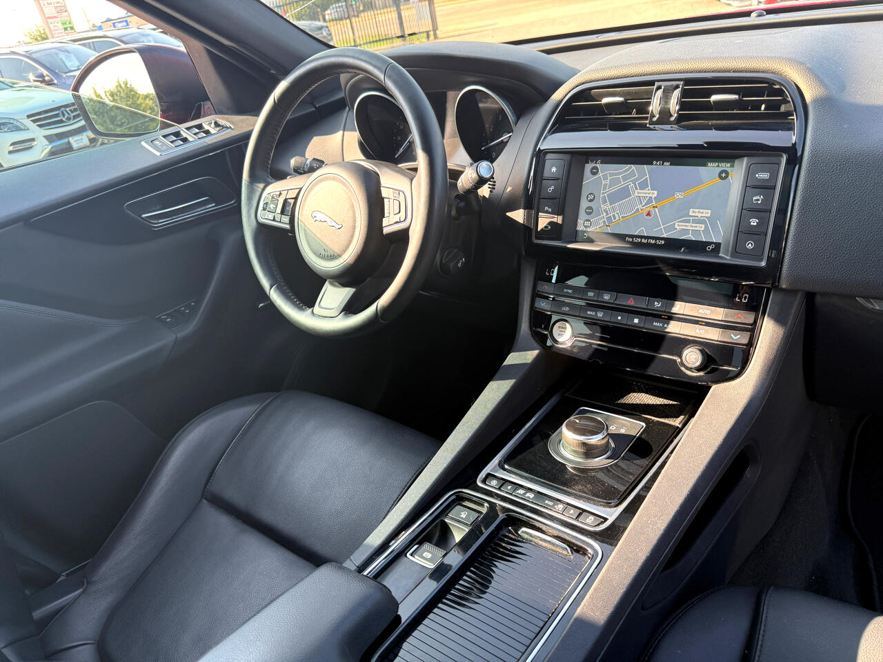 2018 Jaguar F-PACE Premium photo 13
