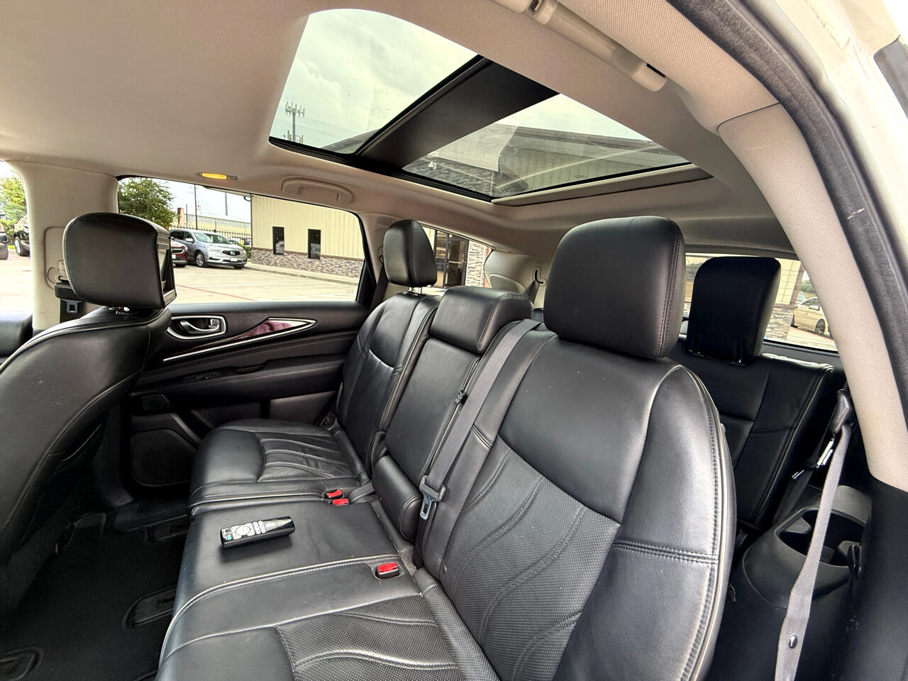 2014 Infiniti QX60 Luxe AWD photo 8