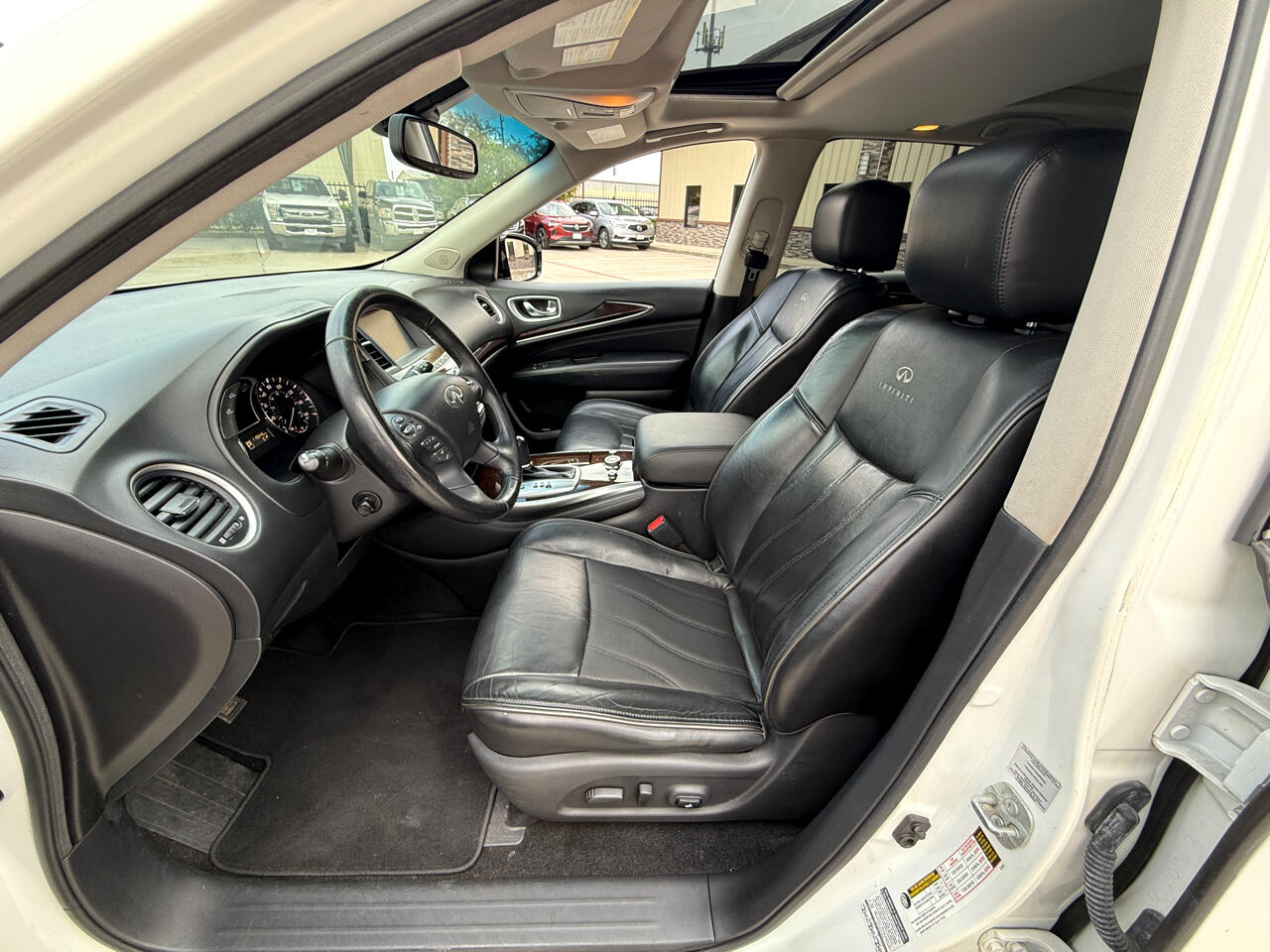 2014 Infiniti QX60 Luxe AWD photo 16