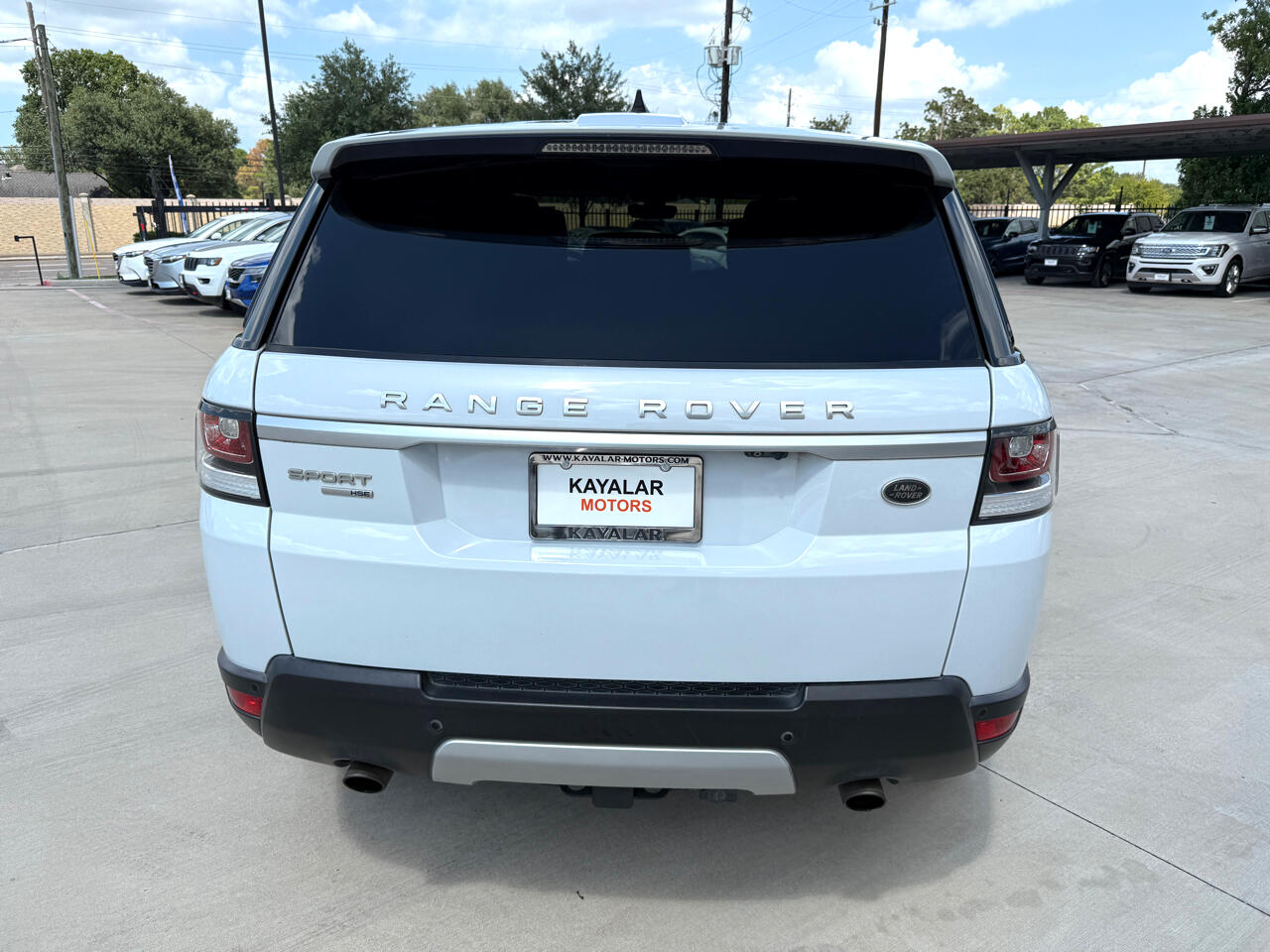 2017 Land Rover Range Rover Sport HSE photo 3