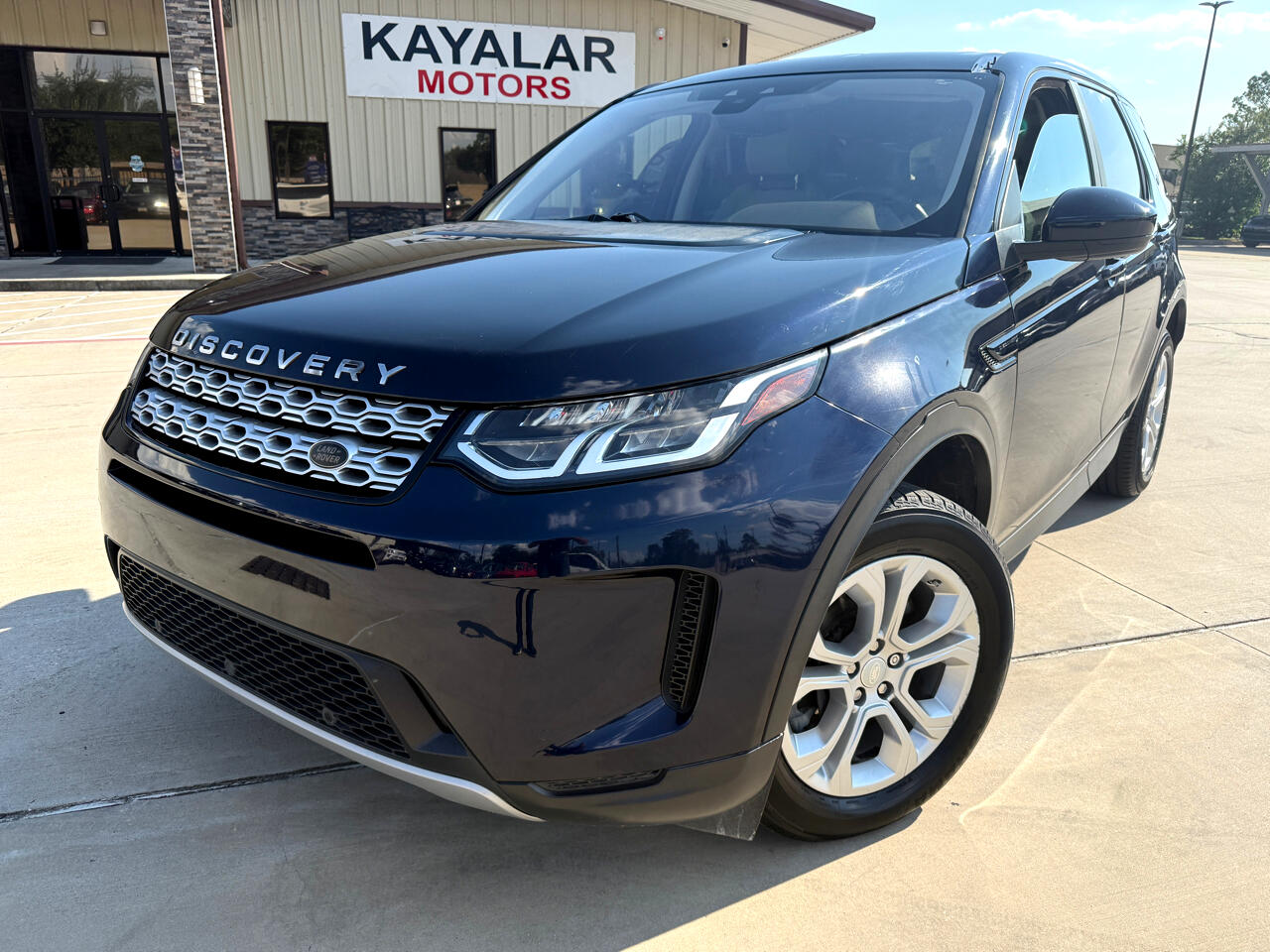 2020 Land Rover Discovery Sport S photo 2