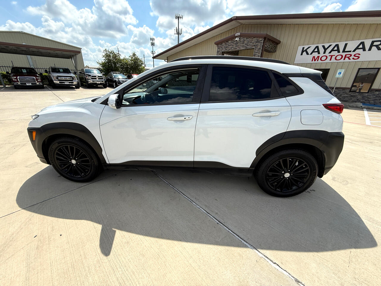 2018 Hyundai Kona SEL photo 2