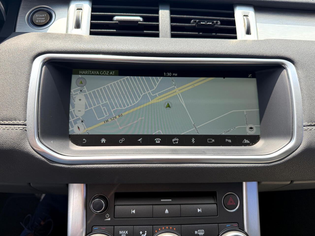 2017 Land Rover Range Rover Evoque SE photo 16