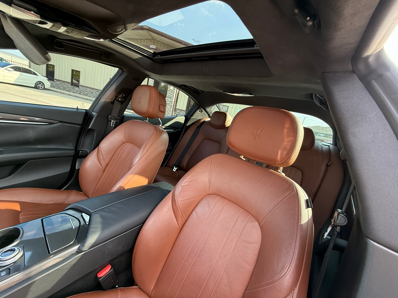 2017 Maserati Ghibli Base photo 11