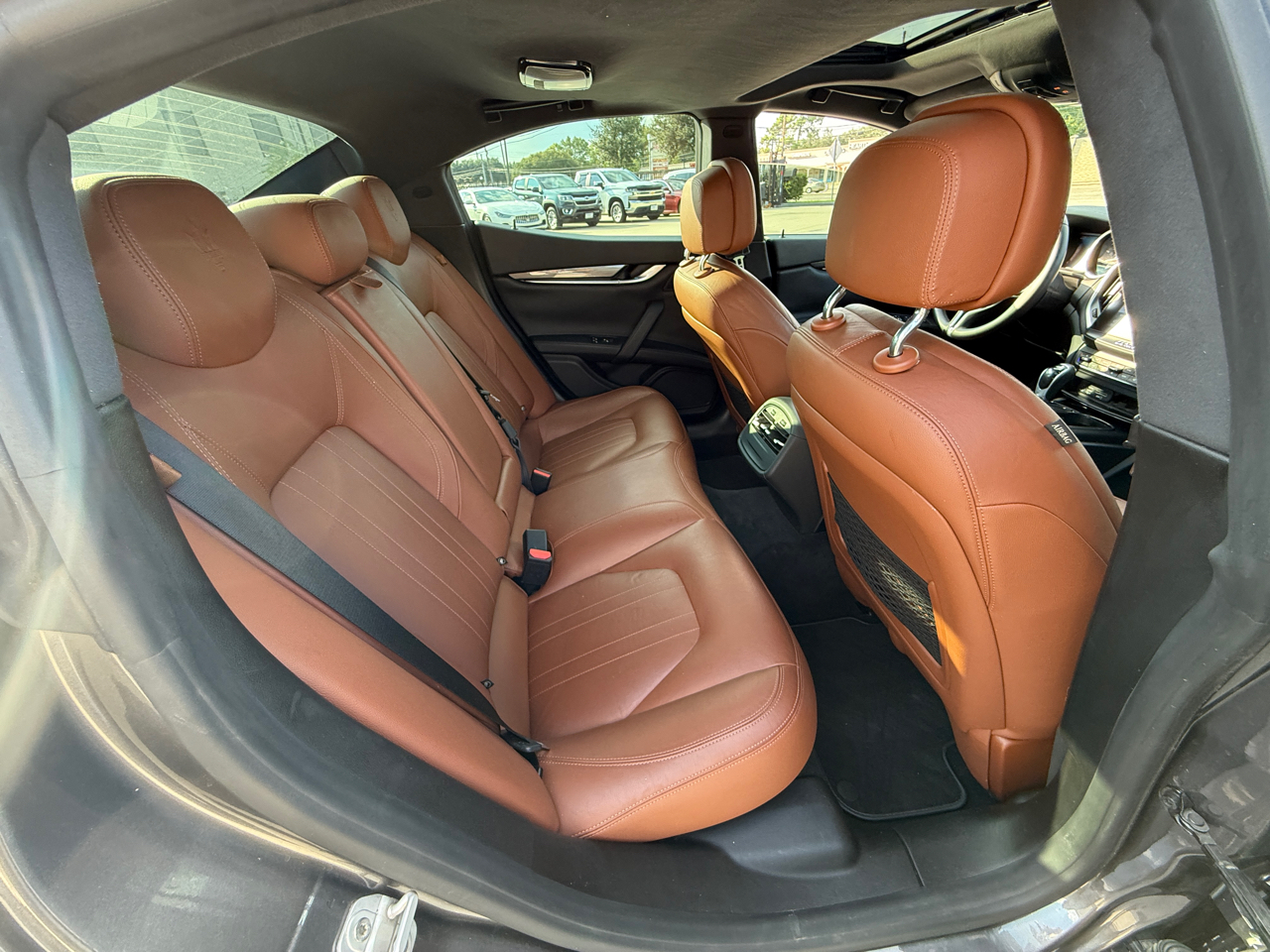 2017 Maserati Ghibli Base photo 13