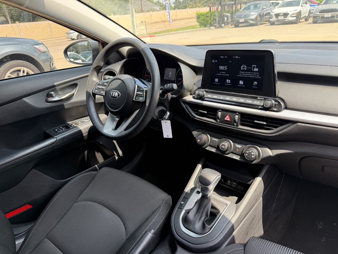 2021 Kia Forte FE photo 10