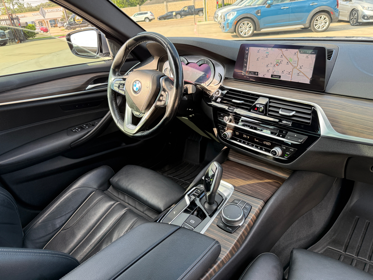 BMW 5-Series 530i 2019