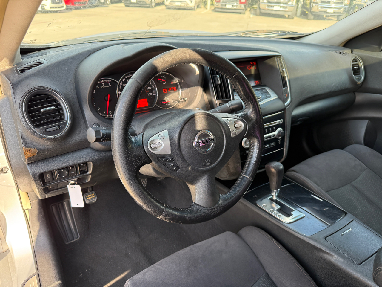 Nissan Maxima SV 2011