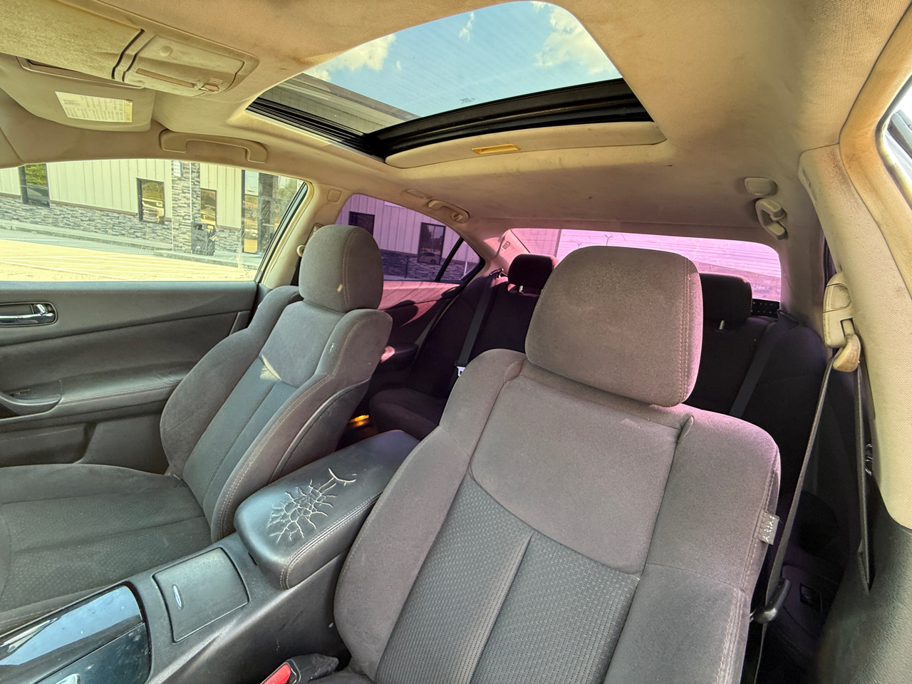 Nissan Maxima SV 2011