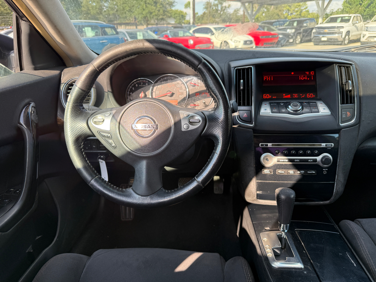 Nissan Maxima SV 2011