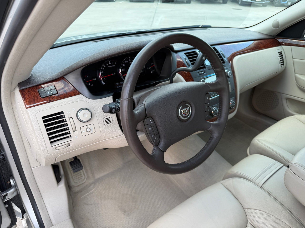 2007 Cadillac DTS photo 5