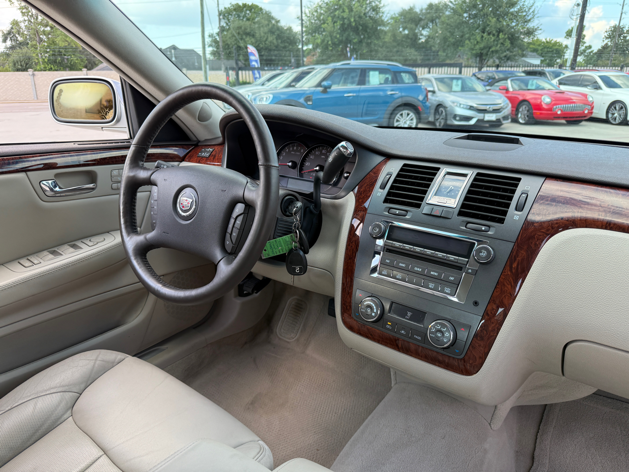 2007 Cadillac DTS photo 8