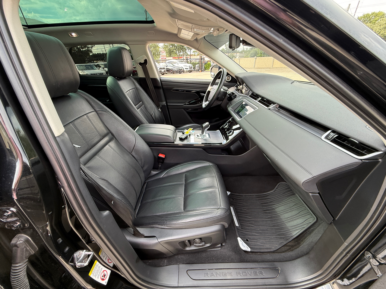 2020 Land Rover Range Rover Evoque S photo 12
