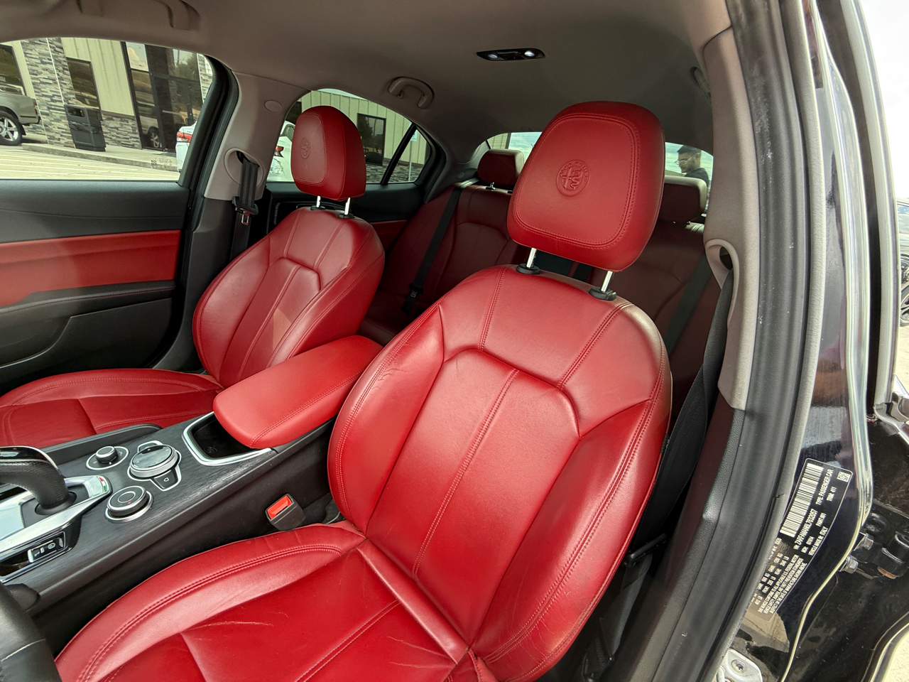 2020 Alfa Romeo Giulia Base photo 10