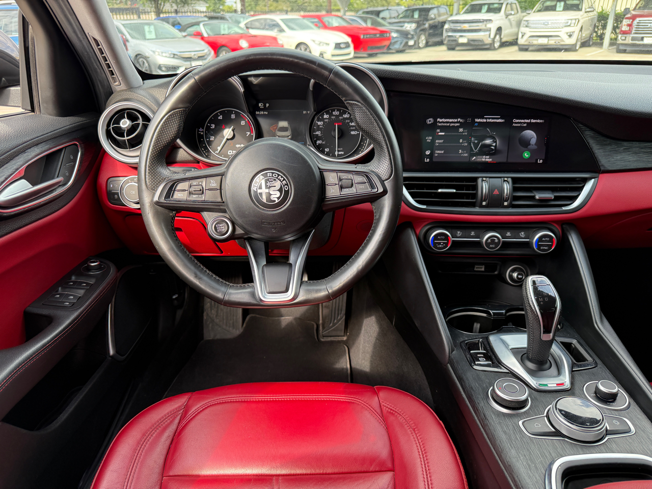 2020 Alfa Romeo Giulia Base photo 12