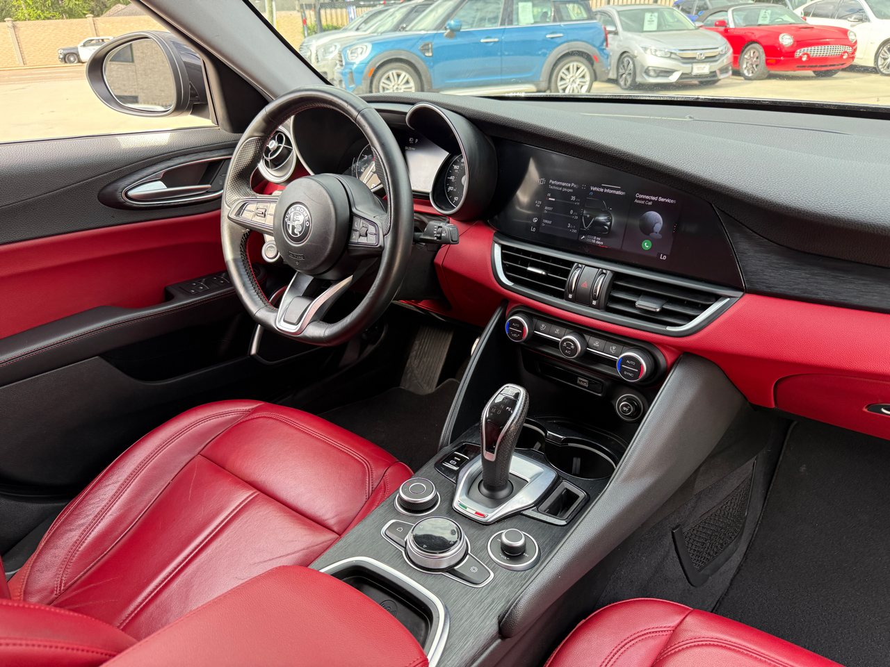 2020 Alfa Romeo Giulia Base photo 15