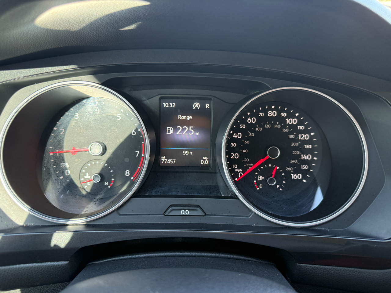 Volkswagen Tiguan S 2018