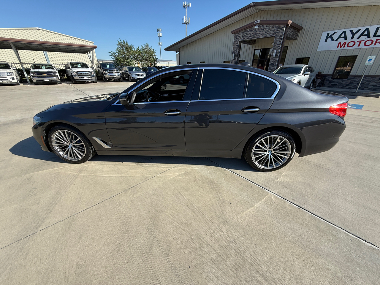 BMW 5-Series 530i 2017