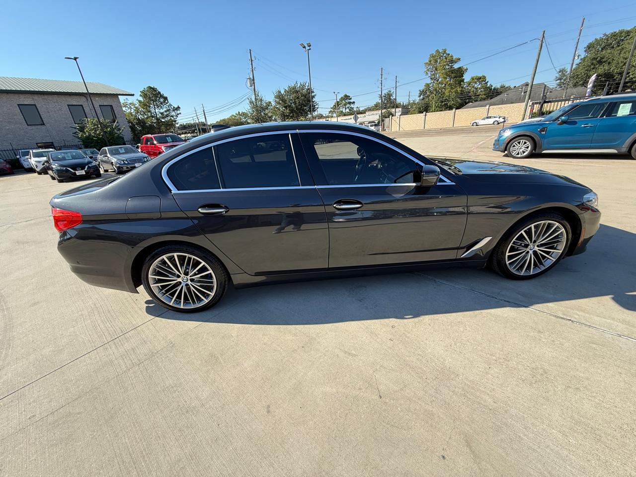 BMW 5-Series 530i 2017