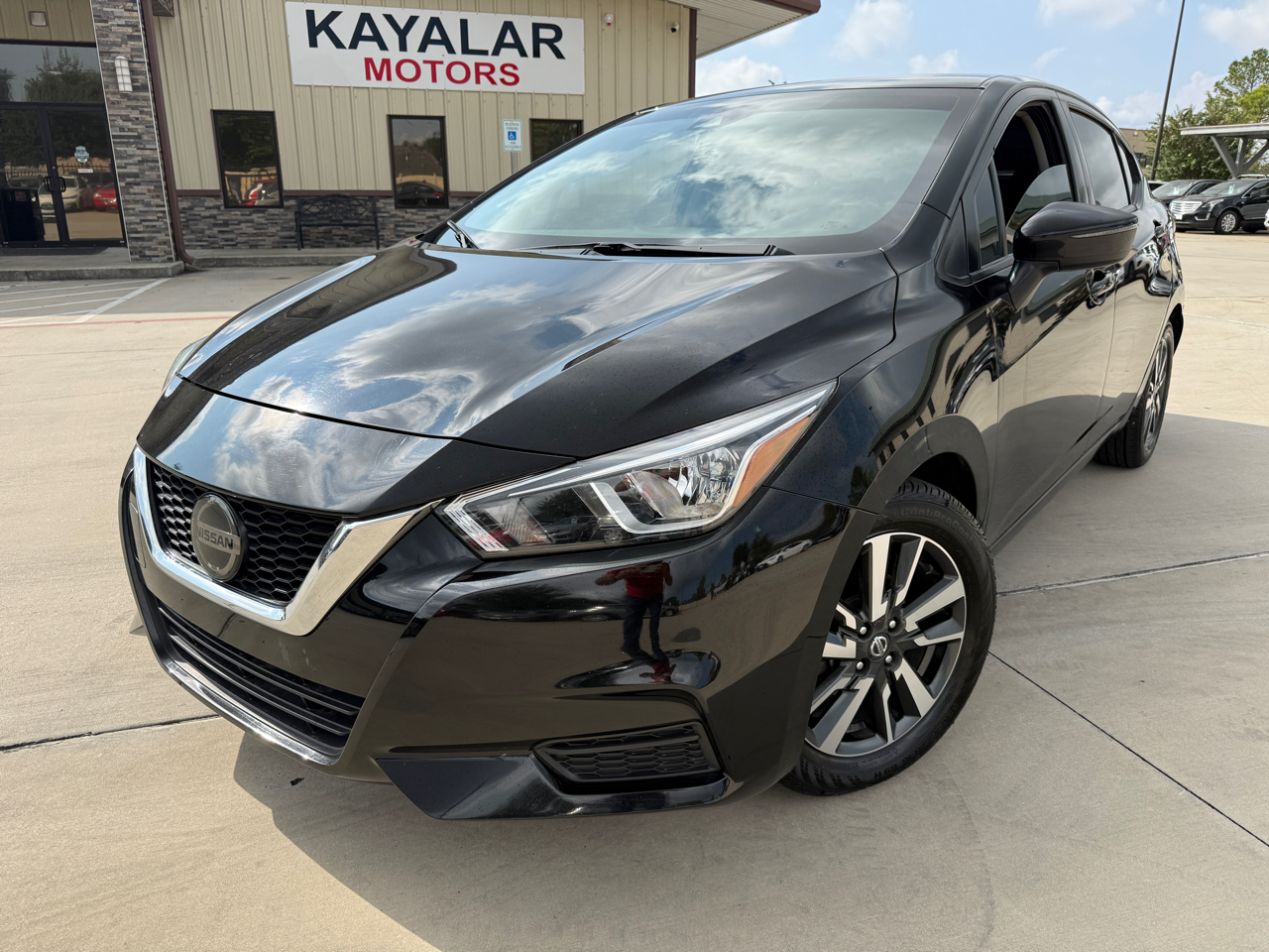 Nissan Versa SV 2021