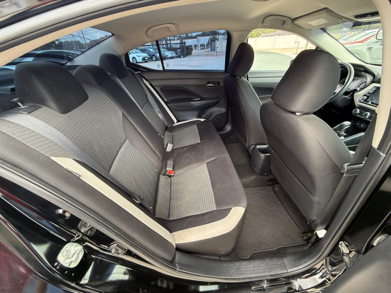 Nissan Versa SV 2021