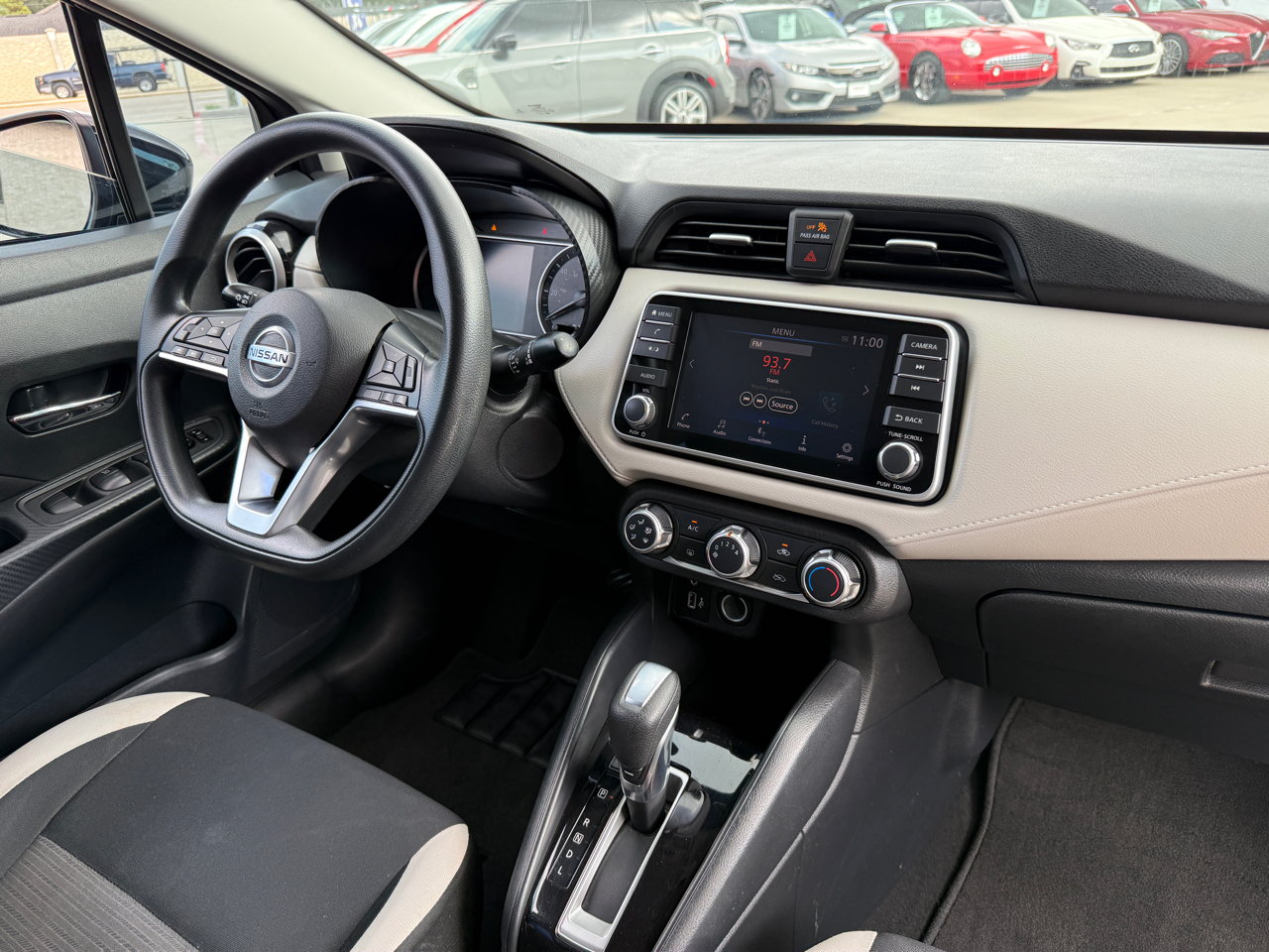 Nissan Versa SV 2021