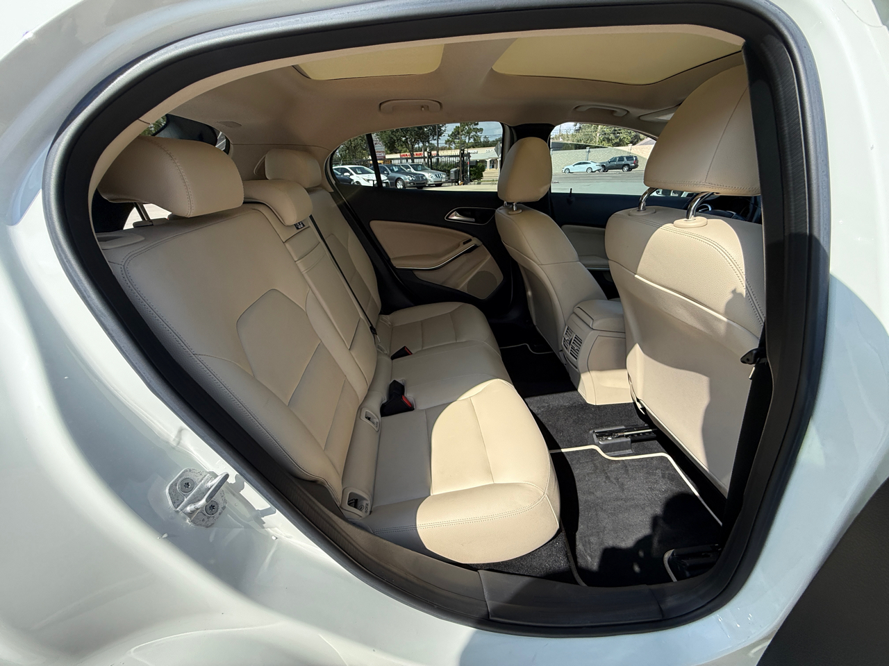 Mercedes-Benz GLA-Class GLA250 4MATIC 2015