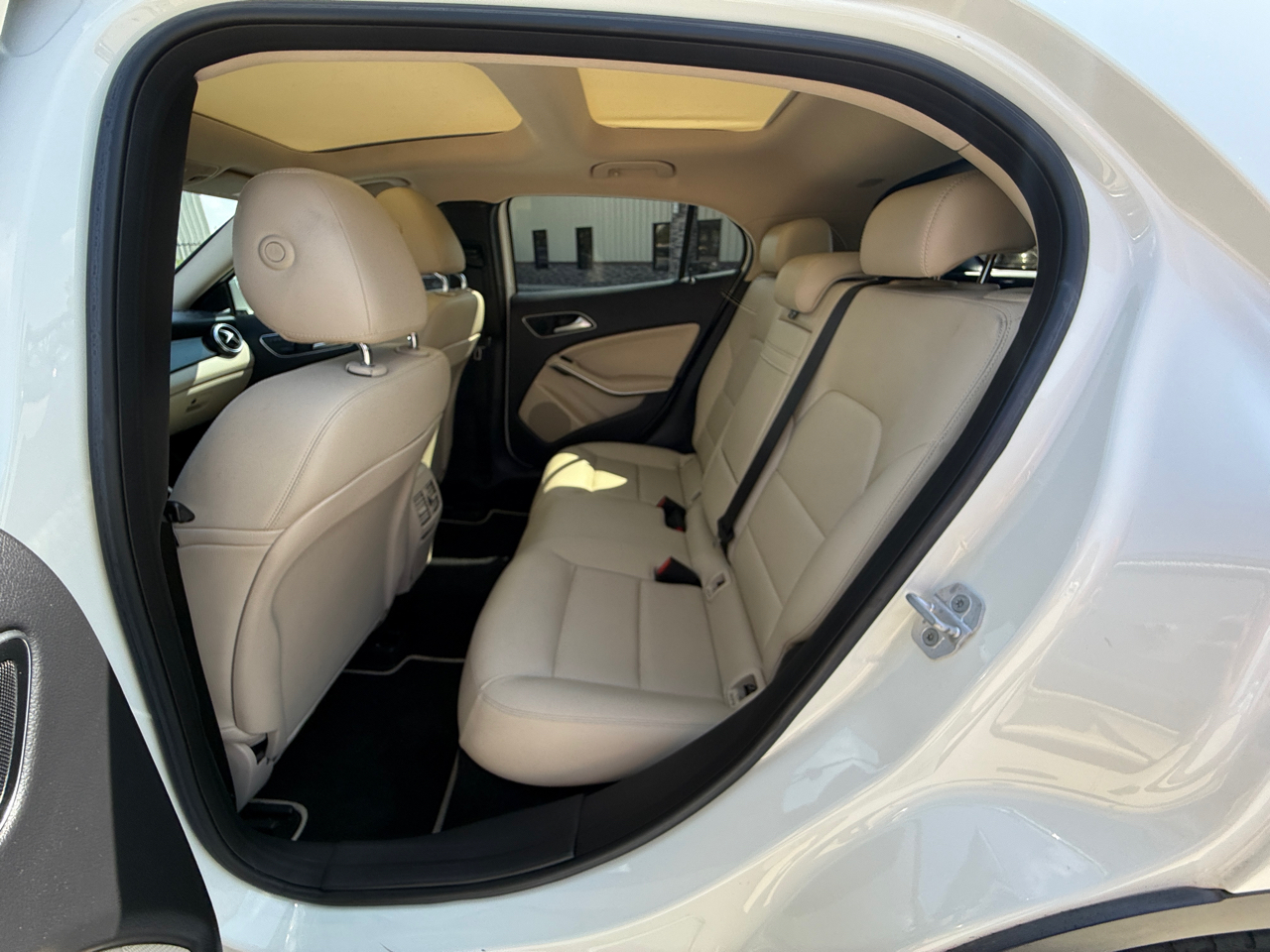 Mercedes-Benz GLA-Class GLA250 4MATIC 2015