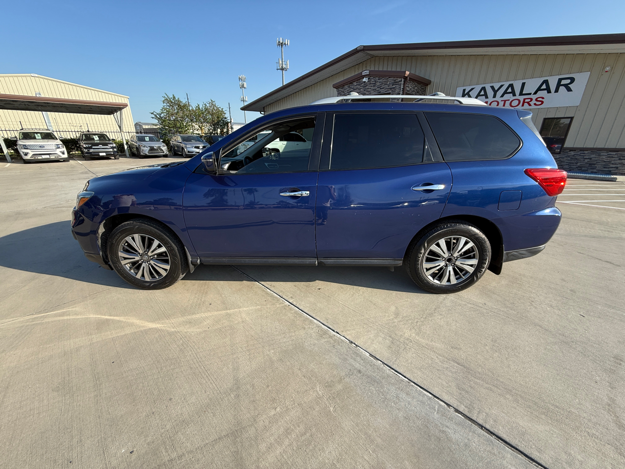 Nissan Pathfinder S 2WD 2019