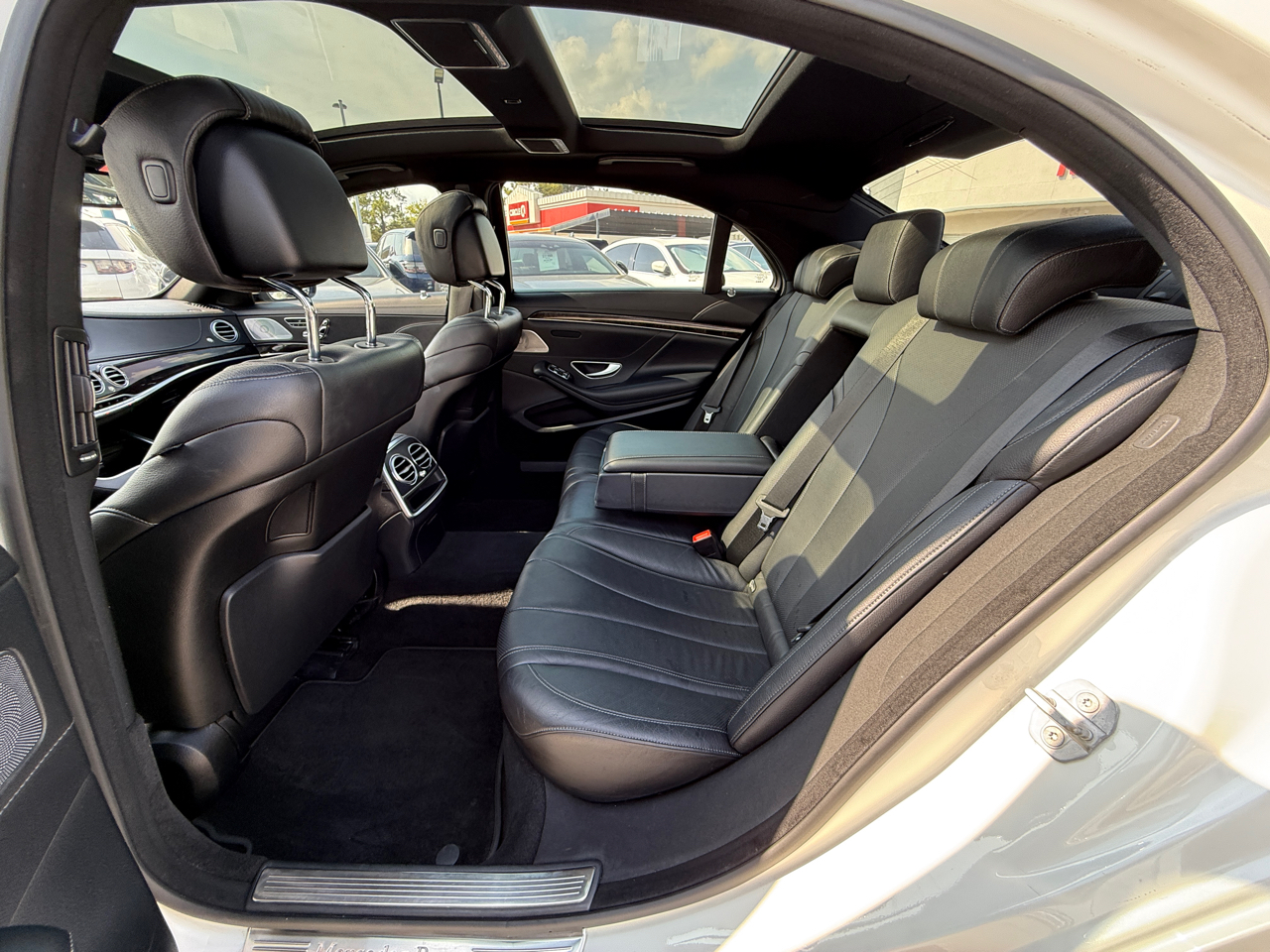 Mercedes-Benz S-Class S550 4MATIC 2015