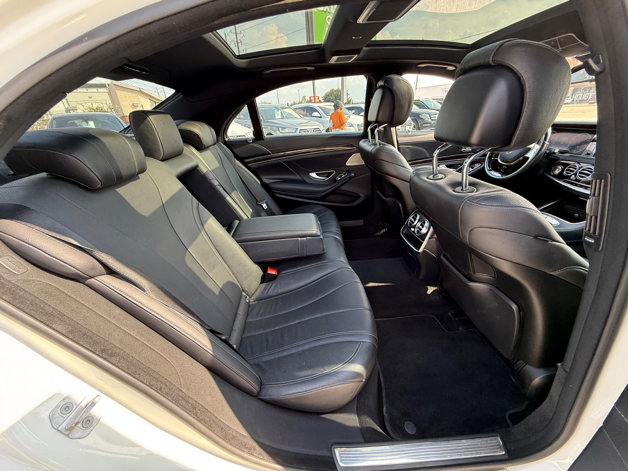 Mercedes-Benz S-Class S550 4MATIC 2015