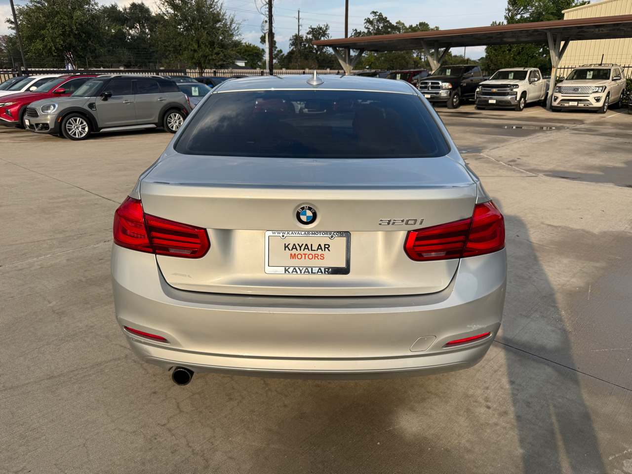 BMW 3-Series 320i Sedan 2016