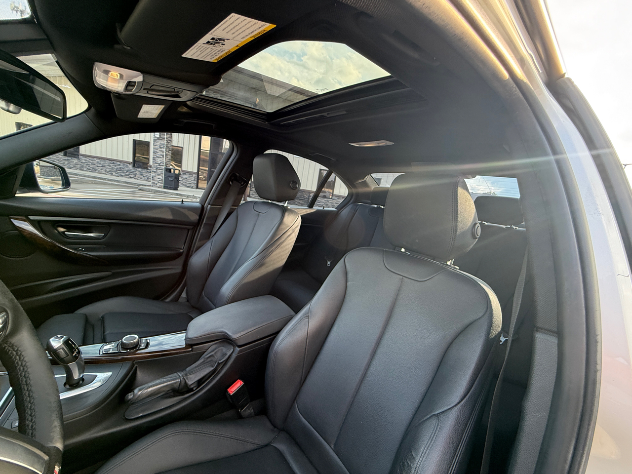 BMW 3-Series 320i Sedan 2016