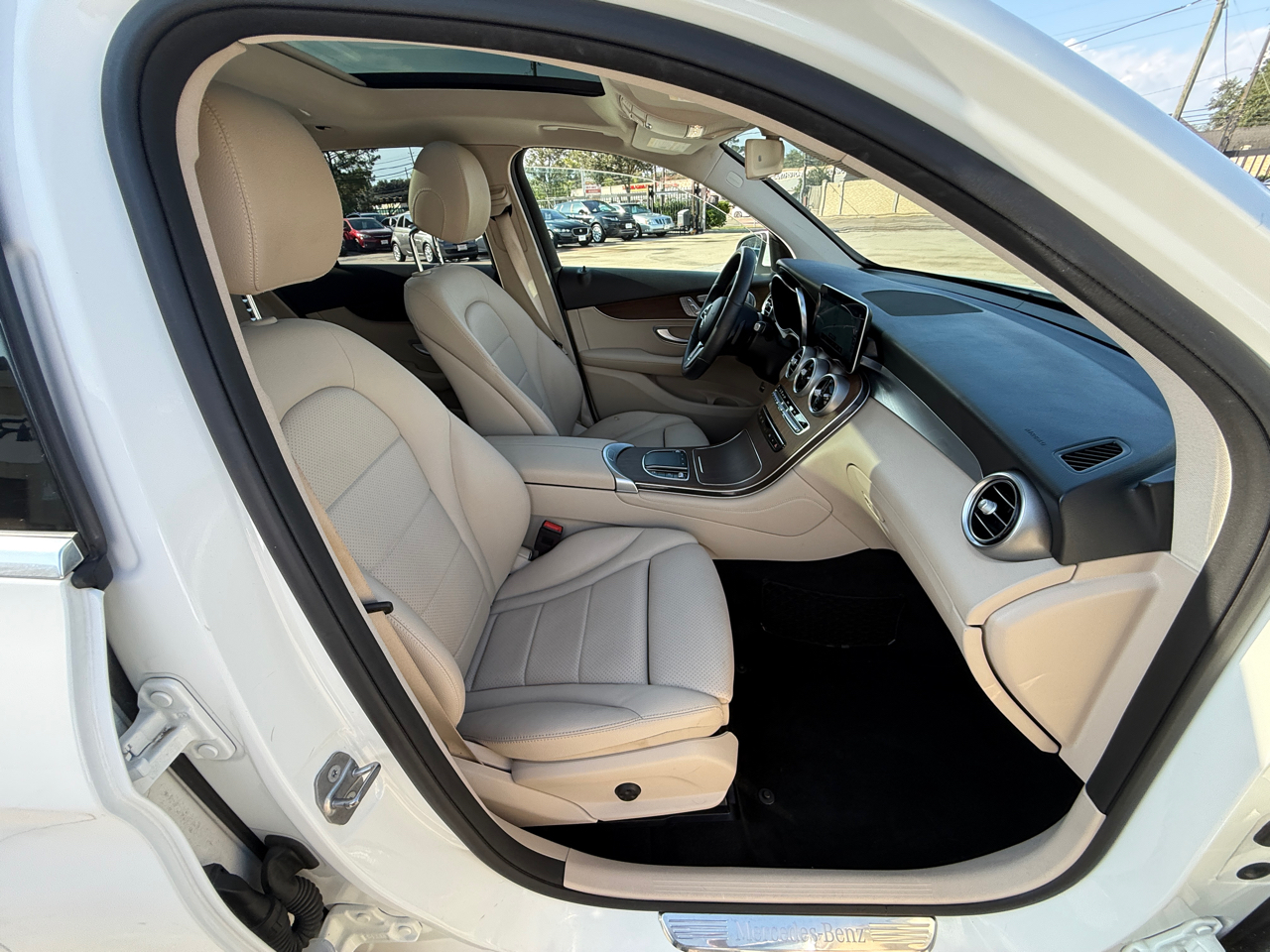 Mercedes-Benz GLC-Class GLC300 4MATIC 2020